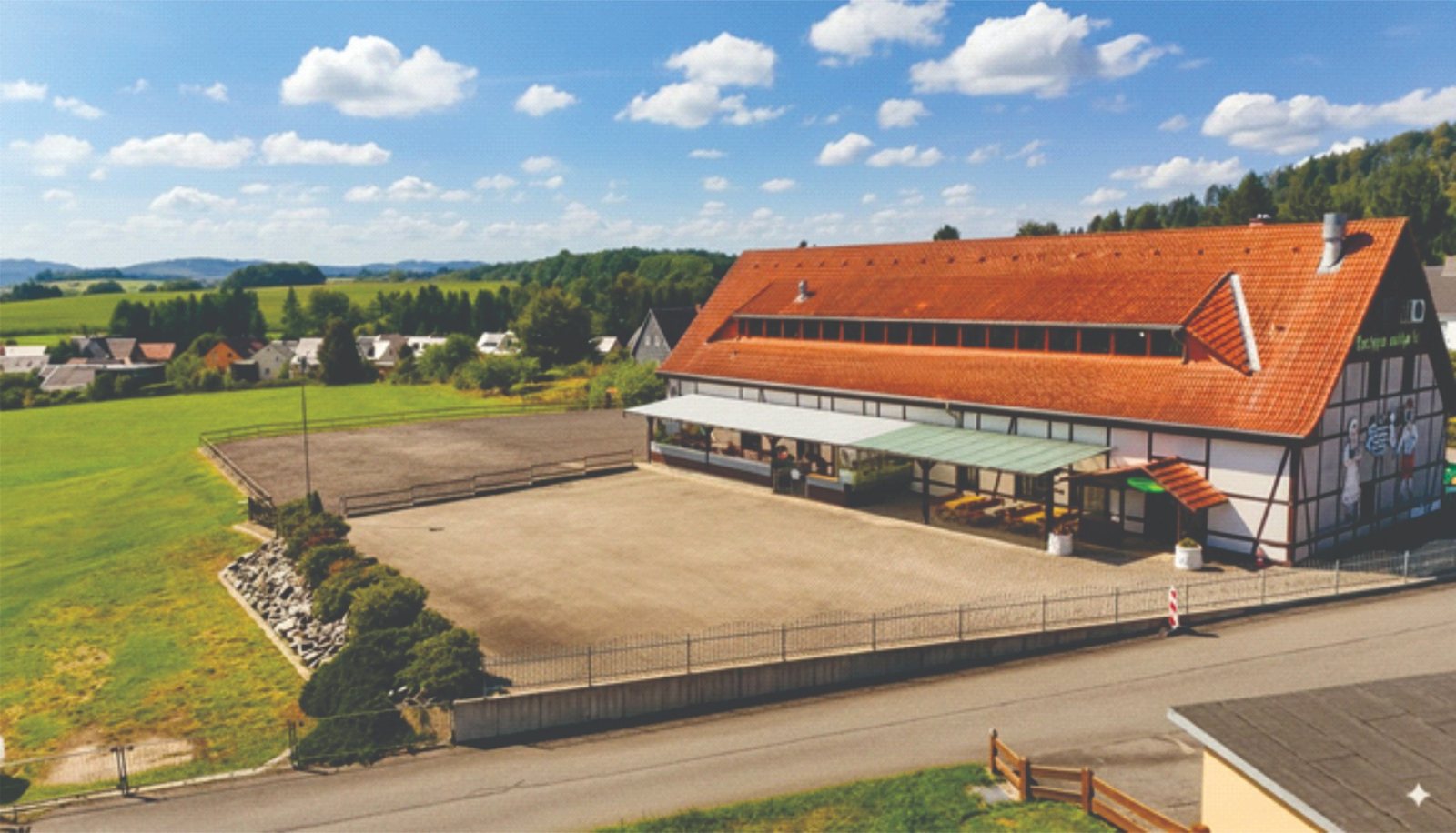 Sachsenlandhalle von au�en